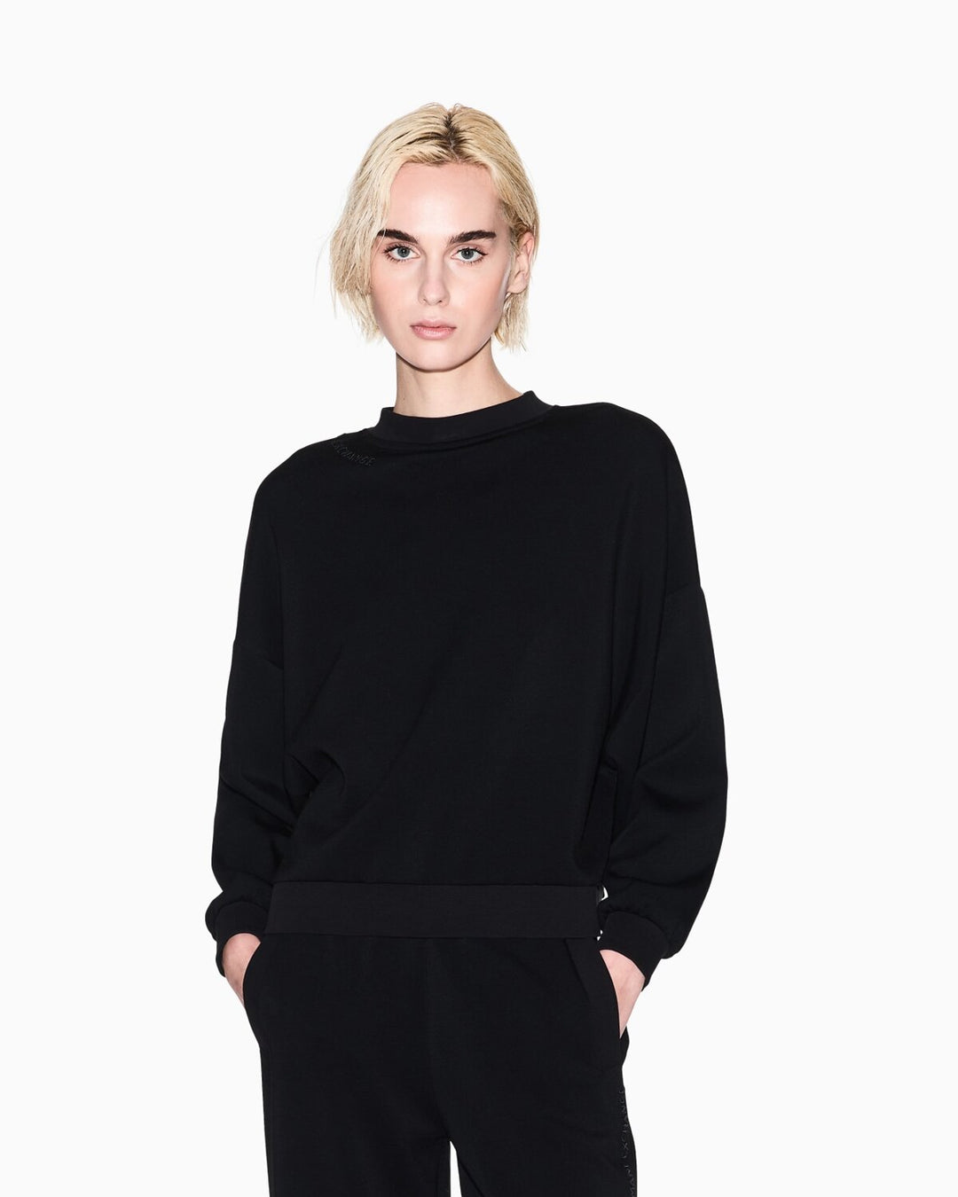 ARMANI EXCHANGE  Felpa a Giro Logo Ricamato Su Collo Donna |  JEK PIT