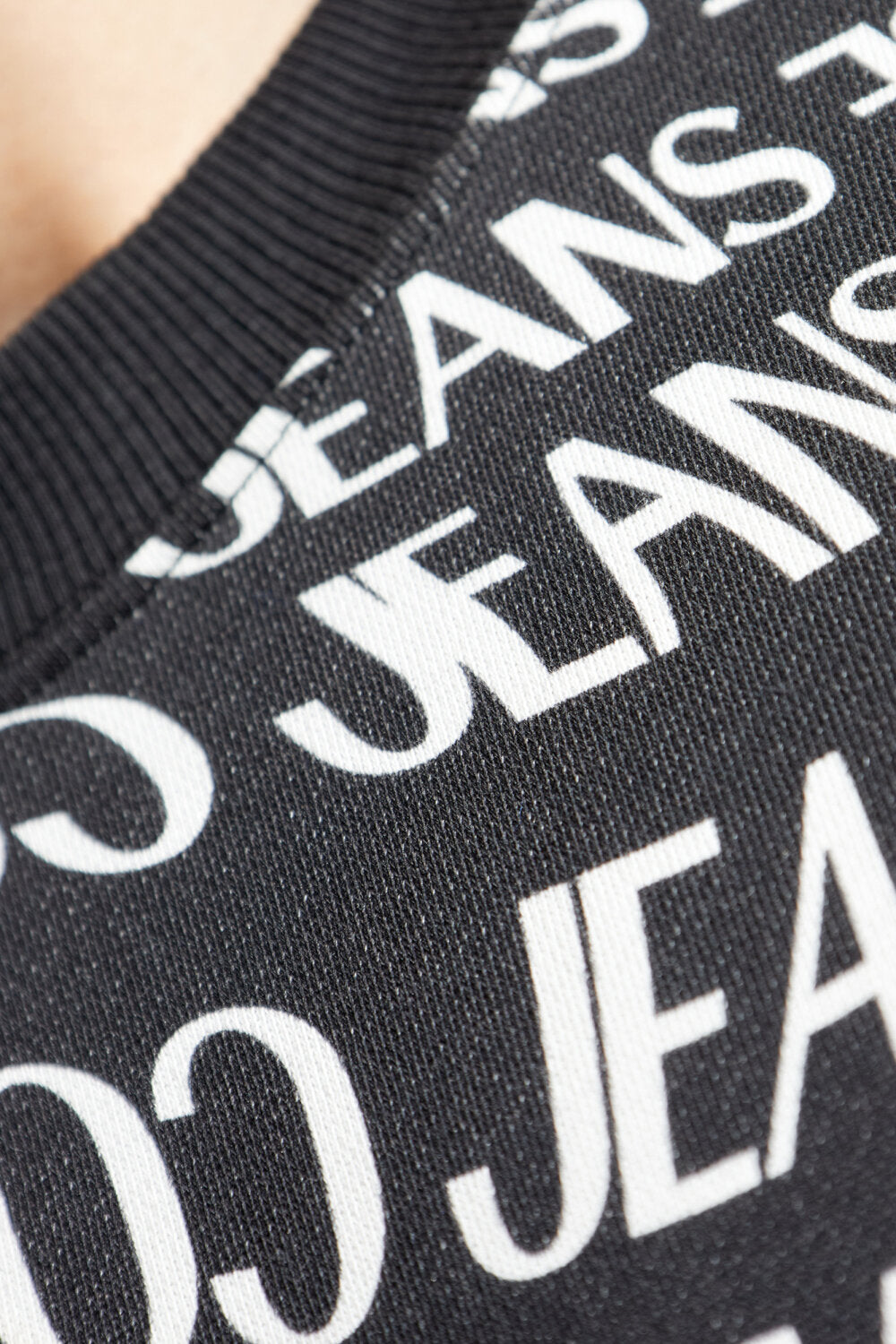 VERSACE JEANS  Felpa Giro Logo Allover New Liquify Uomo |  JEK PIT