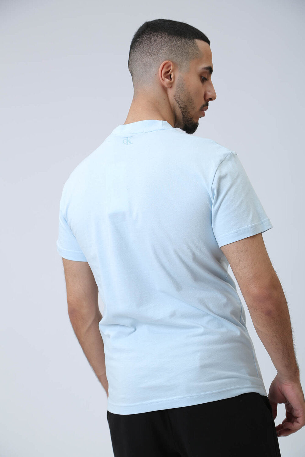 CALVIN KLEIN  t-Shirt Logo Centrale Pc Uomo |  JEK PIT