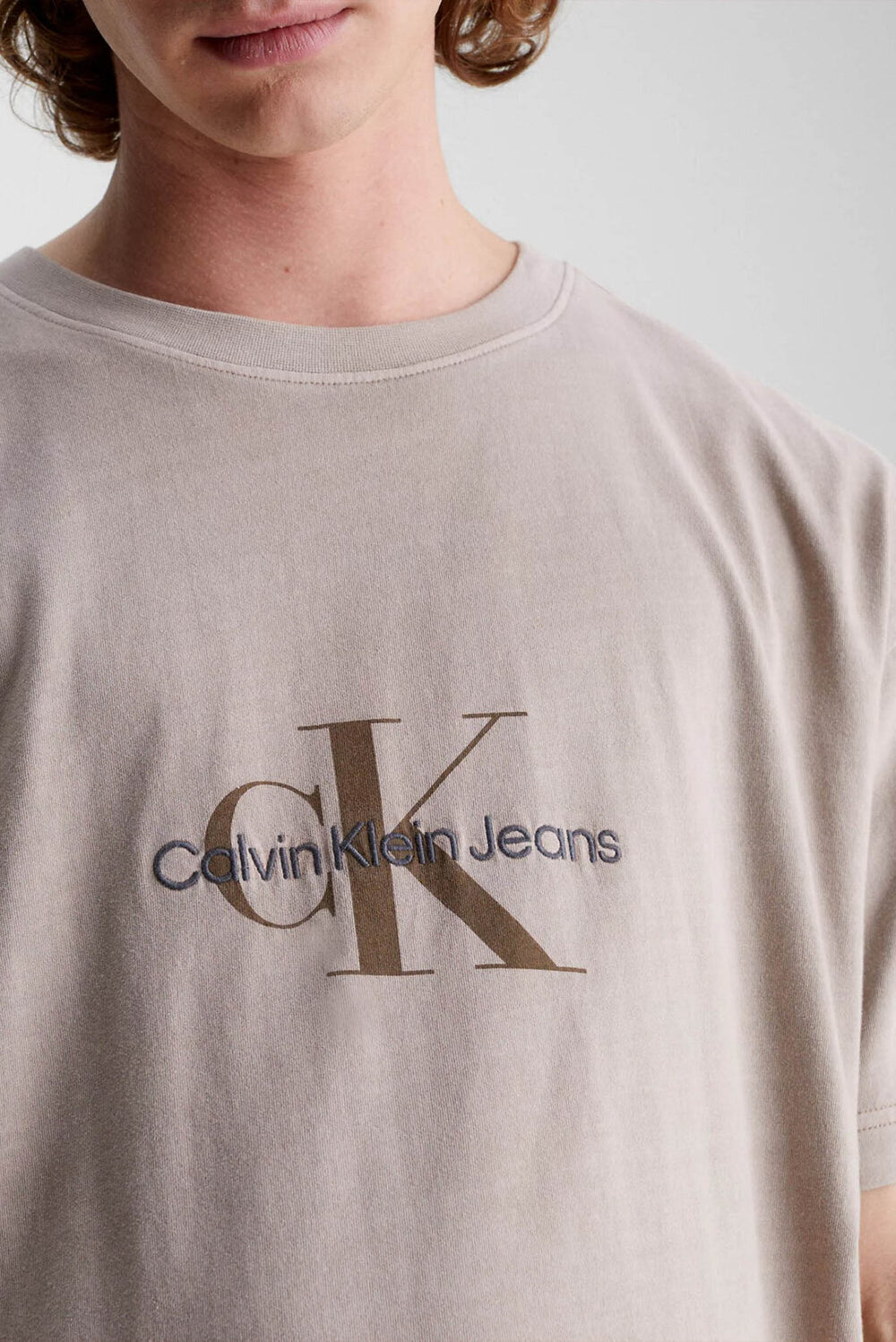 CALVIN KLEIN  t-Shirt Logo Ricamato Uomo |  JEK PIT