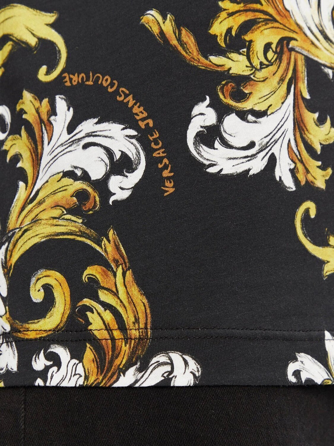 VERSACE JEANS  t-Shirt Barocco Outline Donna |  JEK PIT