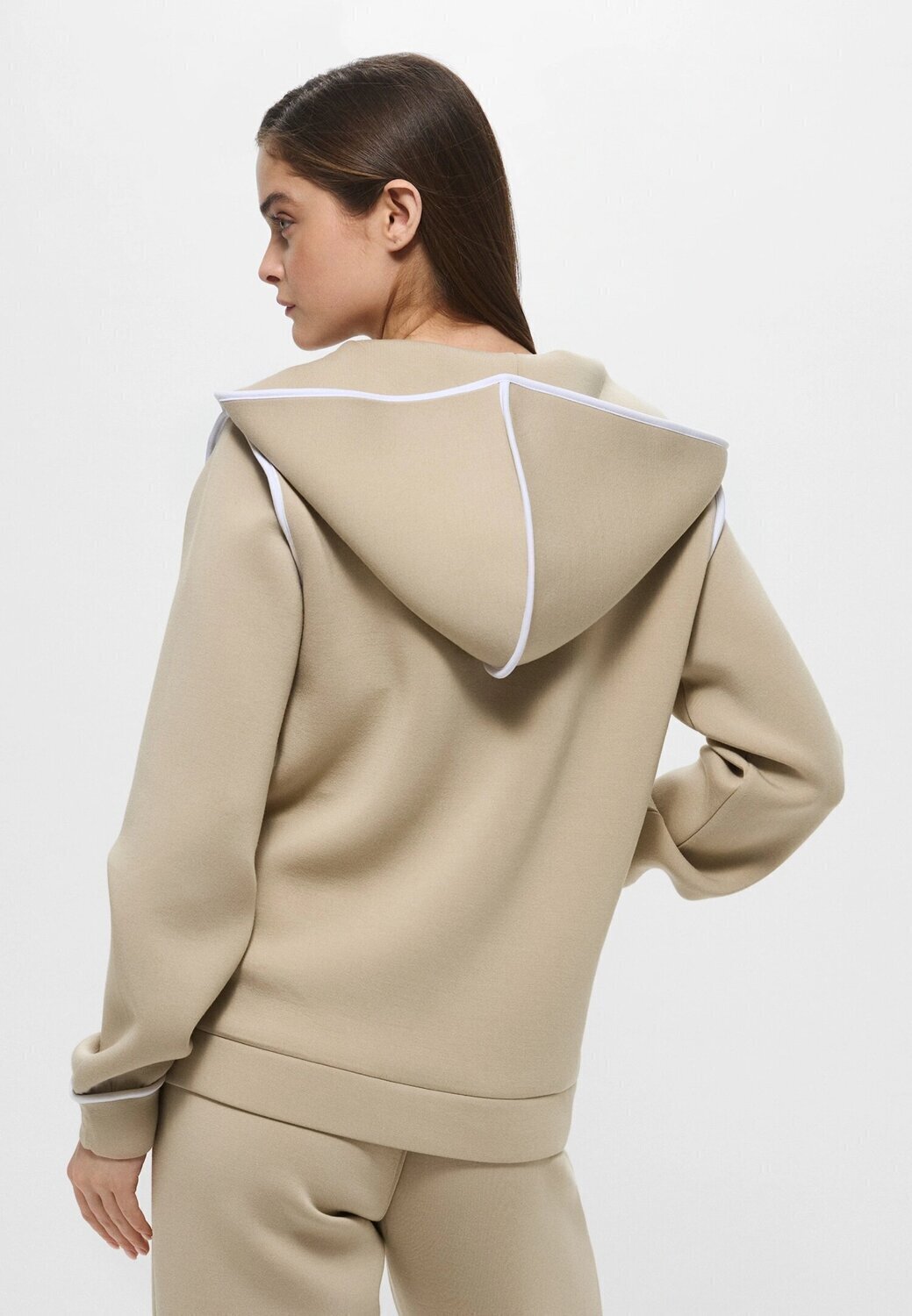 005040.BEI_2.jpg