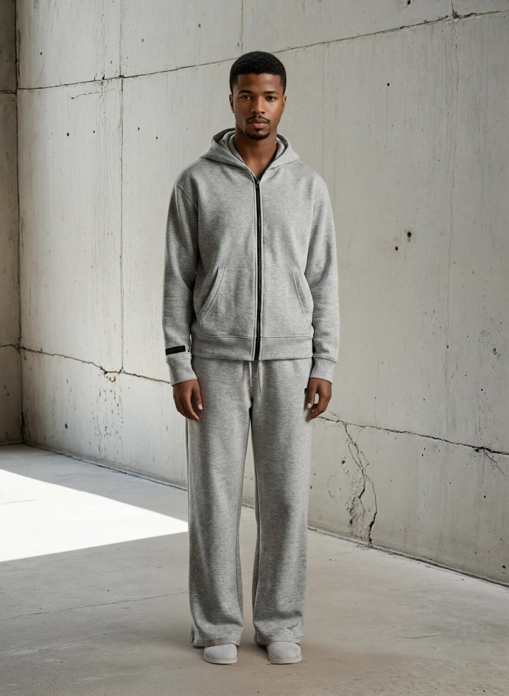 Pantaloni Scubatech JALMES in tessuto resistente, con dettagli pratici e stile moderno, visibili in primo piano nell'immagine.