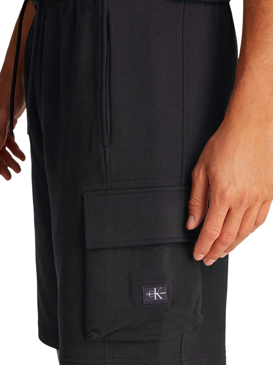 CALVIN KLEIN  Bermuda In Felpa Logo Su Tasca Lat. Uomo |  JEK PIT